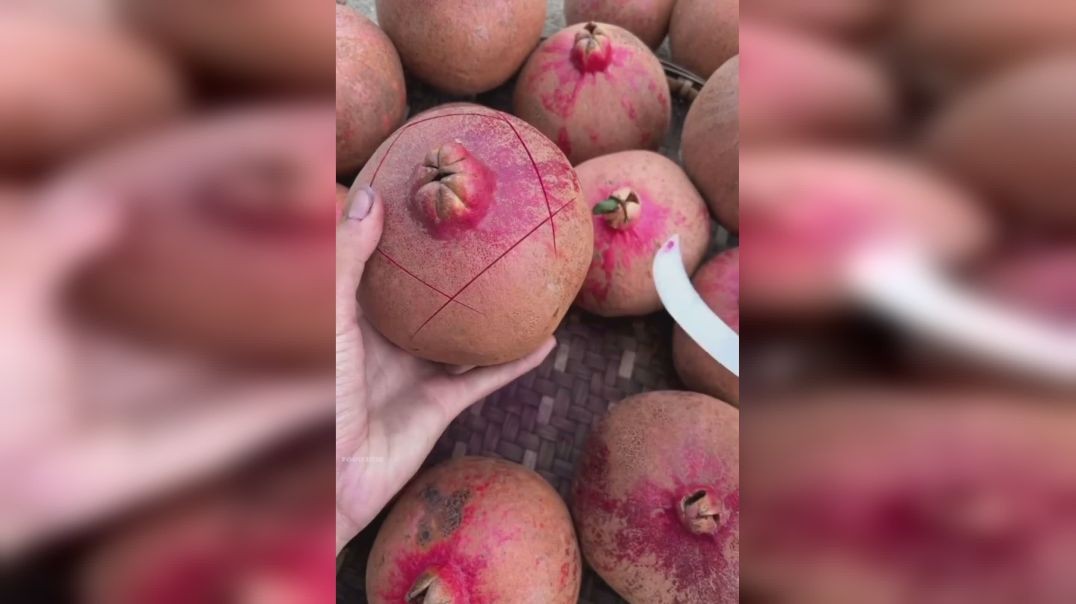 Amazing peeling skills ripe pomegranate fruit #shorts #food